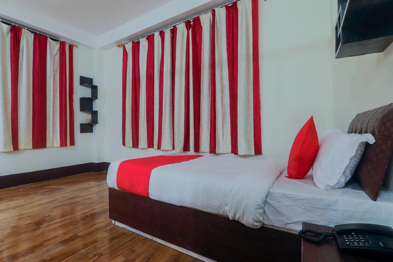 Oyo 18759 Nirvana Guest House Shillong Exterior foto